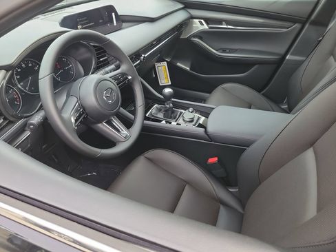 New 2026 MAZDA MAZDA3 2.5 S Hatchback w/ Premium Pkg FWD image 3