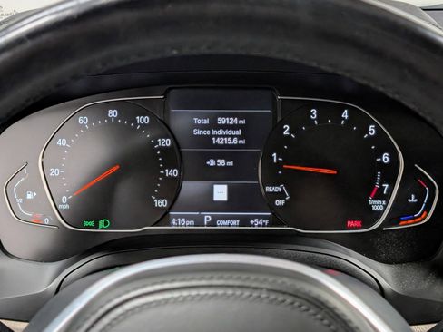 Used 2021 BMW 430i Coupe w/ M Sport Package image 28