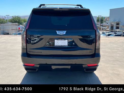 Used 2022 Cadillac Escalade Sport w/ Touring Package AWD/4WD image 4