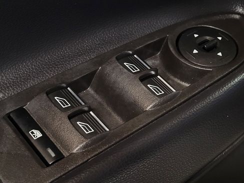 Used 2019 Ford Escape SE FWD image 27