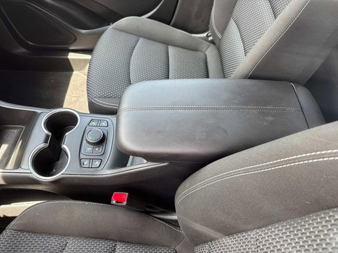 Used 2022 GMC Terrain SLE w/ Driver Convenience Package image 22