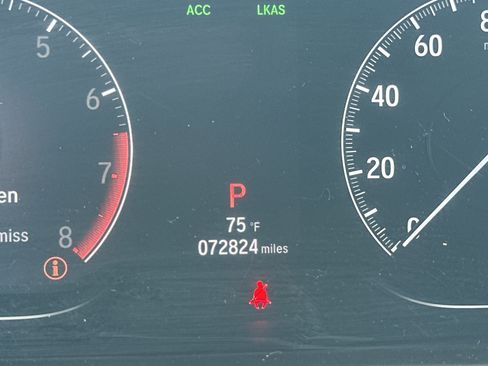 Used 2019 Honda Accord LX image 2