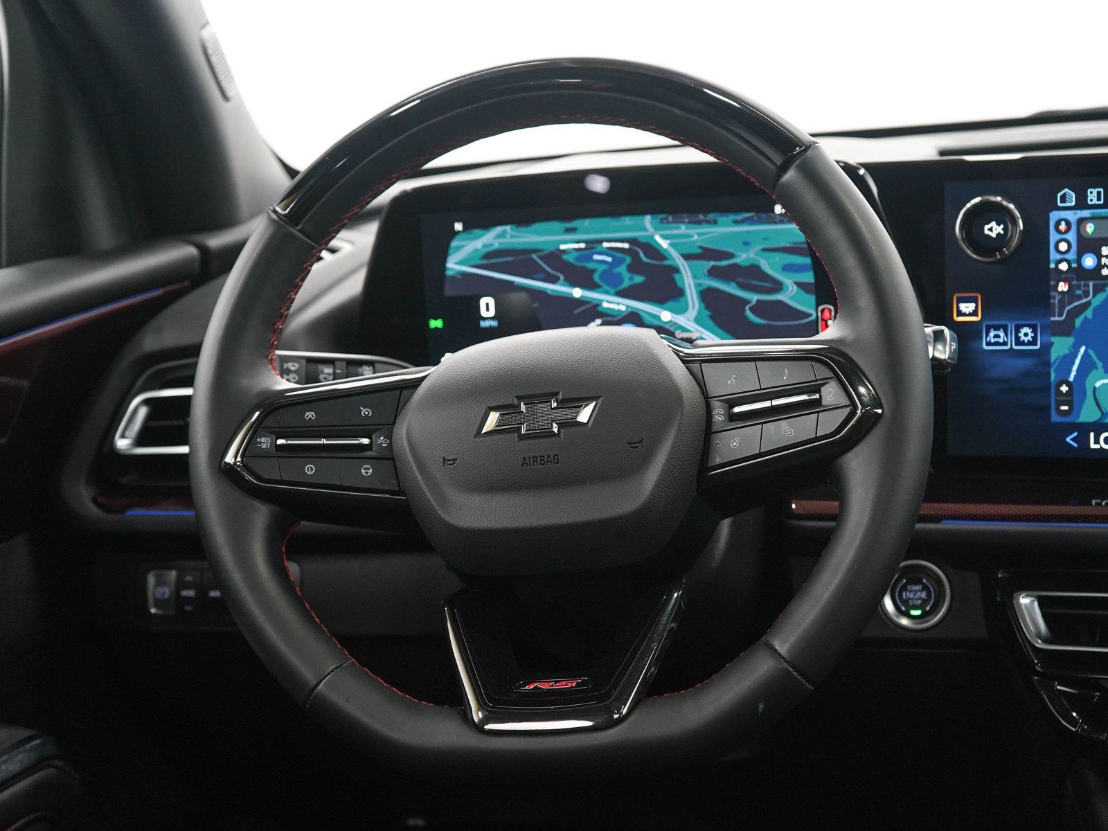 Used 2025 Chevrolet Traverse RS AWD/4WD image 19