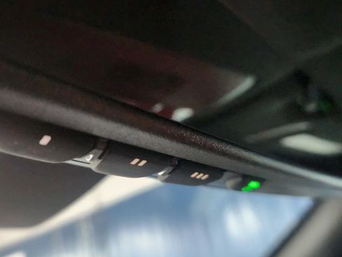 Used 2019 Lexus UX 200 F Sport image 42