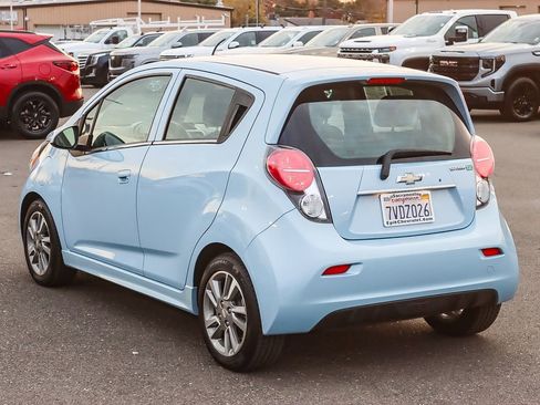 Used 2015 Chevrolet Spark LT image 2