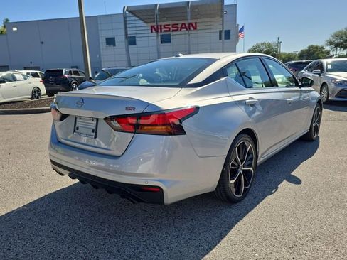 Certified 2024 Nissan Altima 2.5 SR FWD image 8