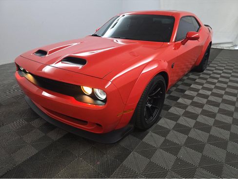 Used 2023 Dodge Challenger SRT Hellcat RWD image 3
