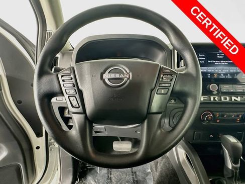 Used 2025 Nissan Frontier SV RWD image 13