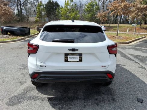 New 2026 Chevrolet Trax RS w/ Driver Confidence Package FWD image 6