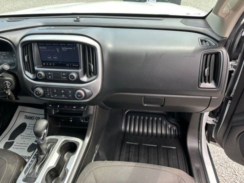 Used 2022 Chevrolet Colorado LT w/ Fleet Safety Package RWD image 30