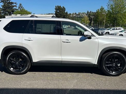 New 2026 Toyota Grand Highlander AWD image 4