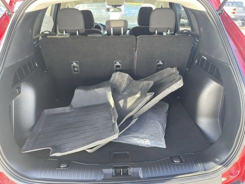 Used 2020 Ford Escape SE image 24