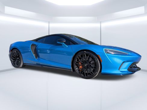 Used 2022 McLaren GT image 1