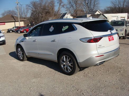 Used 2023 Buick Enclave Essence w/ Experience Buick Package image 5