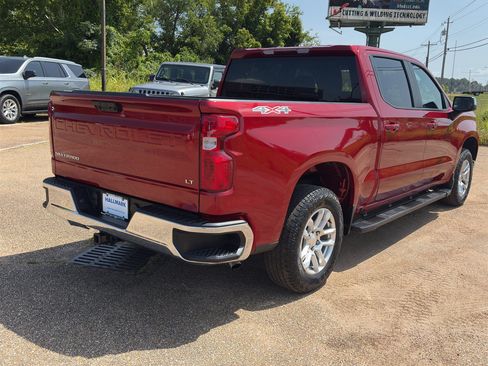 Used 2024 Chevrolet Silverado 1500 LT AWD/4WD image 4