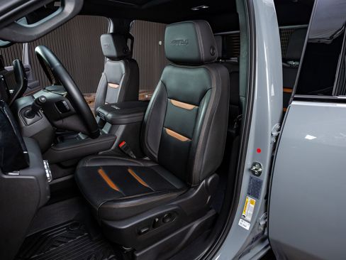 Used 2025 GMC Sierra 2500 AT4 w/ AT4 Premium Plus Package image 30