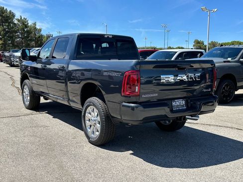 New 2026 RAM 2500 Laramie w/ Sport Appearance Package AWD/4WD image 4