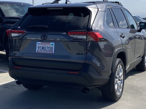 Certified 2025 Toyota RAV4 XLE Premium FWD image 4