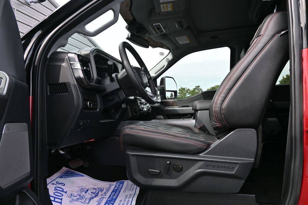 Used 2026 Ford F250 Lariat w/ Black Appearance Package AWD/4WD image 10