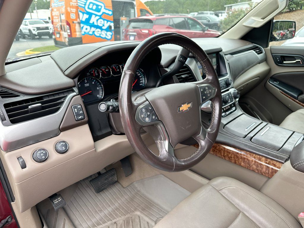 Used 2019 Chevrolet Tahoe Premier AWD/4WD image 10