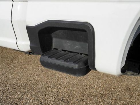 Used 2023 Ford F250 XLT image 7