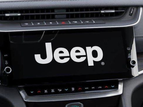 New 2026 Jeep Grand Cherokee Altitude AWD/4WD image 23