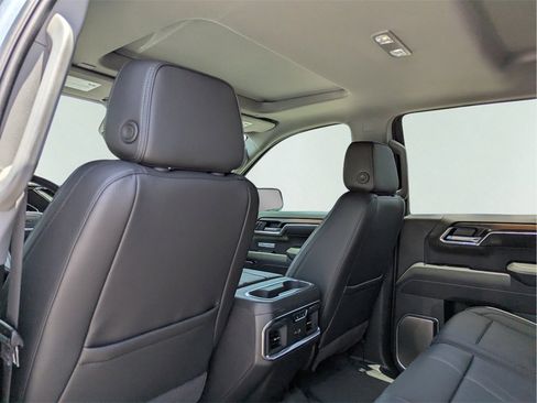 New 2025 GMC Sierra 1500 Denali w/ Denali Reserve Package image 14