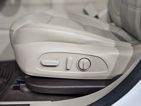 Used 2019 GMC Acadia Denali image 24