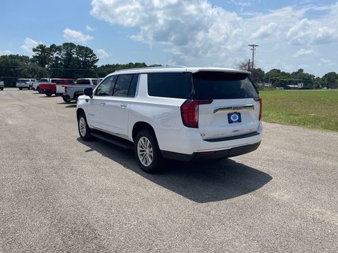 Used 2024 GMC Yukon XL SLT RWD image 3