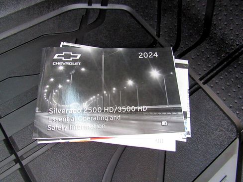 Used 2024 Chevrolet Silverado 3500 LTZ w/ LTZ Convenience Package image 43