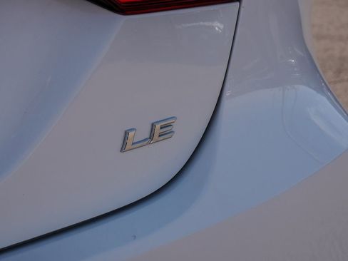 Used 2023 Toyota Camry LE FWD image 38