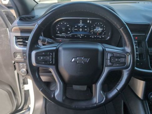Certified 2022 Chevrolet Suburban Z71 w/ Luxury Package AWD/4WD image 11