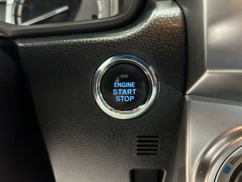 Used 2017 Toyota 4Runner Limited AWD/4WD image 17