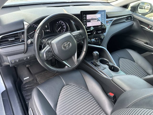 Used 2021 Toyota Camry SE FWD image 17