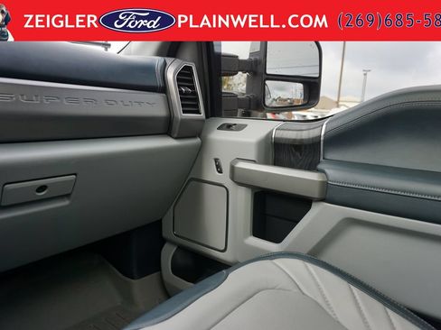 Used 2022 Ford F450 4x4 Crew Cab Super Duty image 33