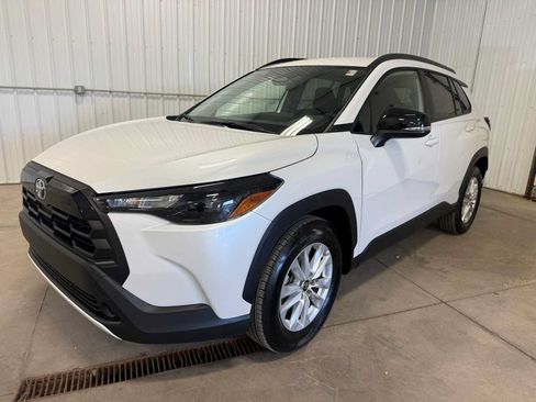 Certified 2026 Toyota Corolla Cross LE AWD/4WD image 6