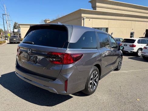 Used 2025 Honda Odyssey EX-L image 7