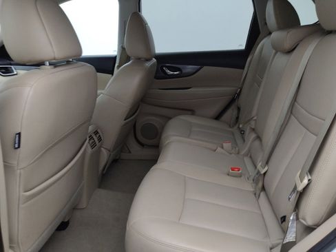 Used 2015 Nissan Rogue SL FWD image 18