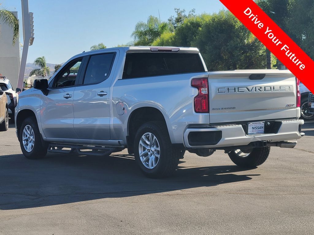 Used 2021 Chevrolet Silverado 1500 RST RWD image 3