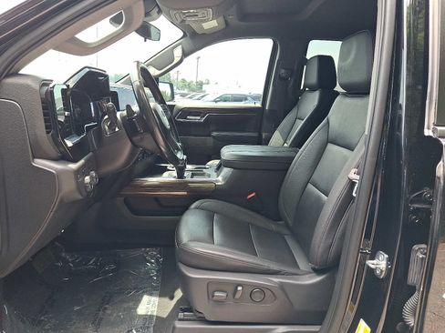 Used 2023 Chevrolet Silverado 1500 RST AWD/4WD image 14