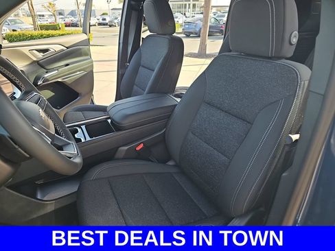 New 2026 Chevrolet Traverse LT FWD image 16