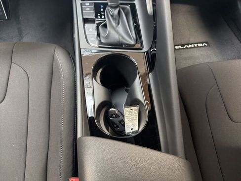 New 2026 Hyundai Elantra Sport FWD image 22