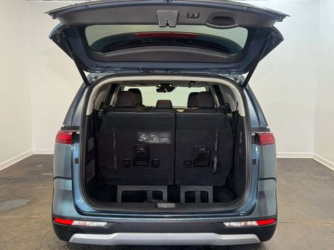 Used 2022 Kia Carnival EX FWD image 33