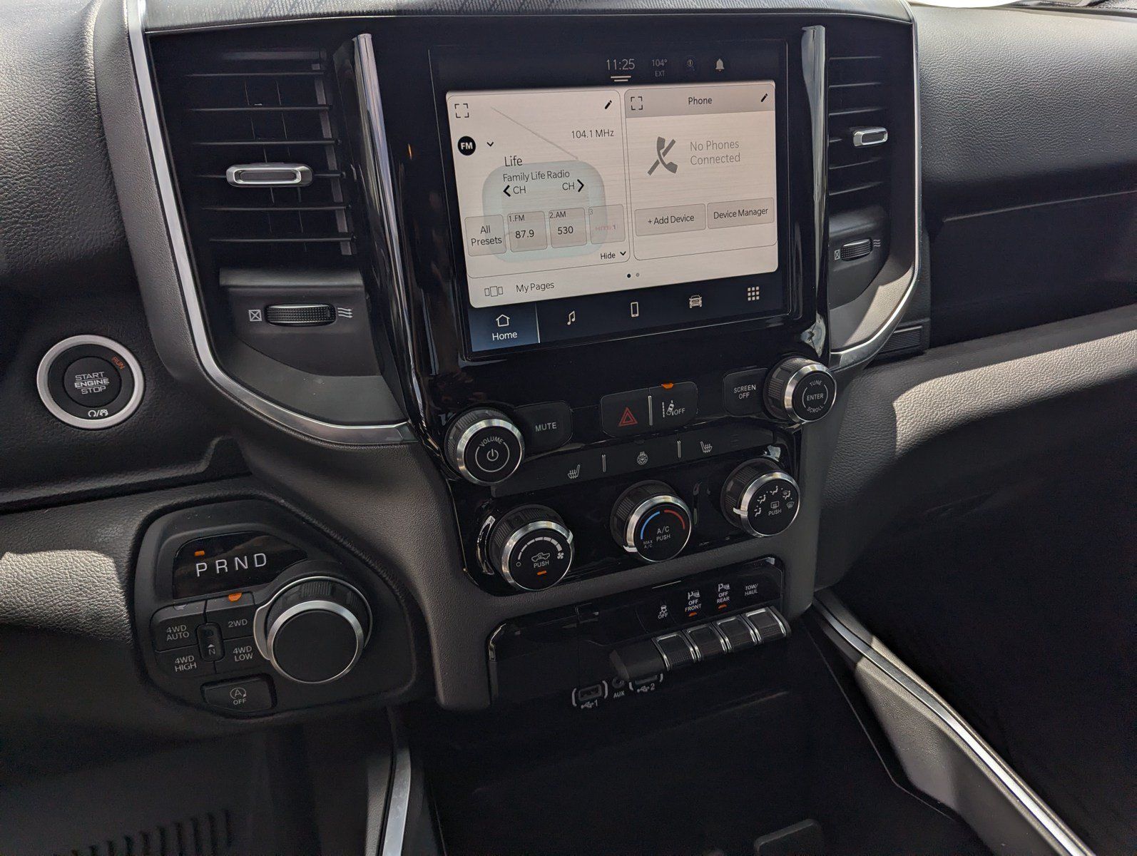 Used 2025 RAM 1500 Big Horn AWD/4WD image 11