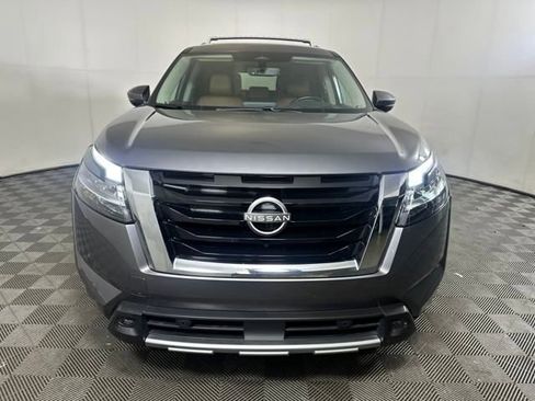 Used 2023 Nissan Pathfinder Platinum w/ Cargo Package image 8
