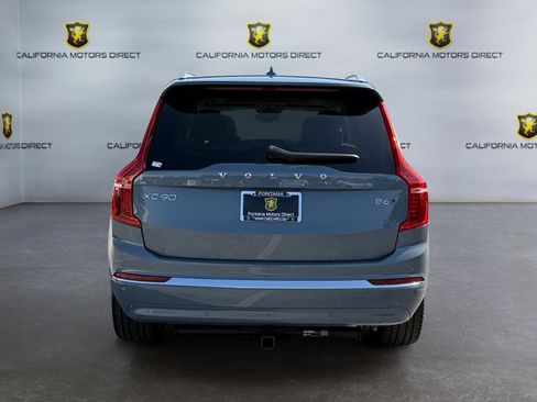 Used 2023 Volvo XC90 B6 Plus image 4