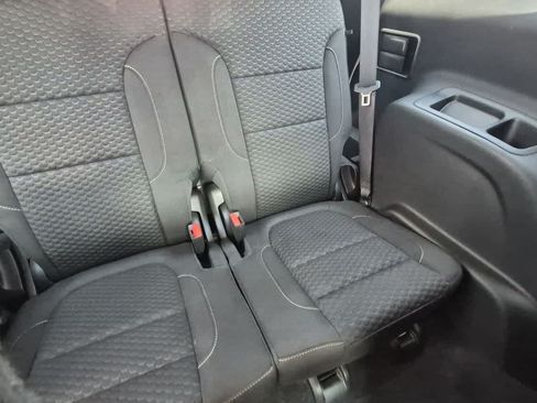 Used 2019 GMC Acadia SLE FWD image 21