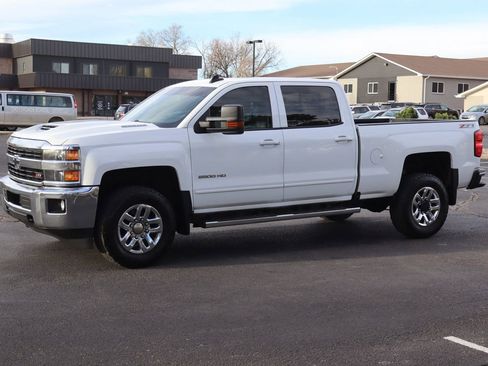 Used 2017 Chevrolet Silverado 2500 LT w/ LT Convenience Package image 10