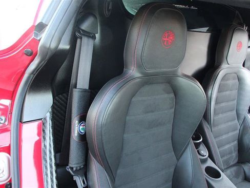 Used 2015 Alfa Romeo 4C Launch Edition w/ Convenience Group RWD image 24