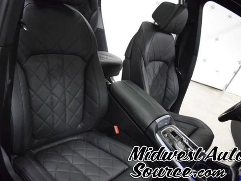 Used 2023 BMW X7 xDrive40i w/ M Sport Package image 41